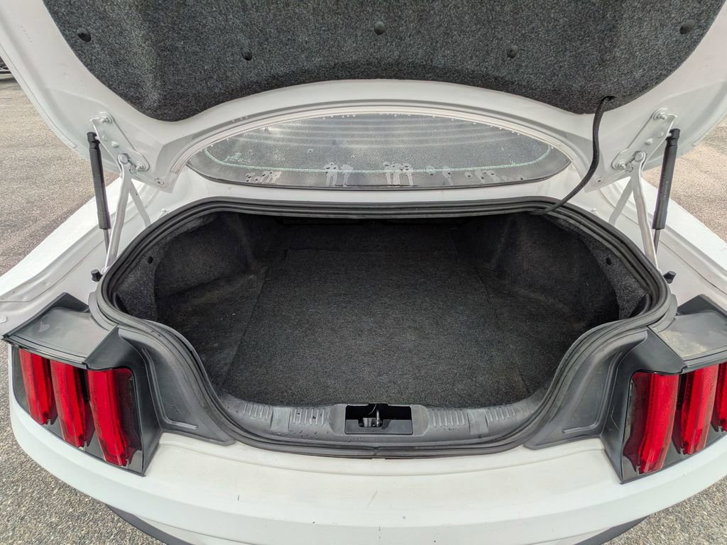 Used 2020 Ford Mustang GT image 27