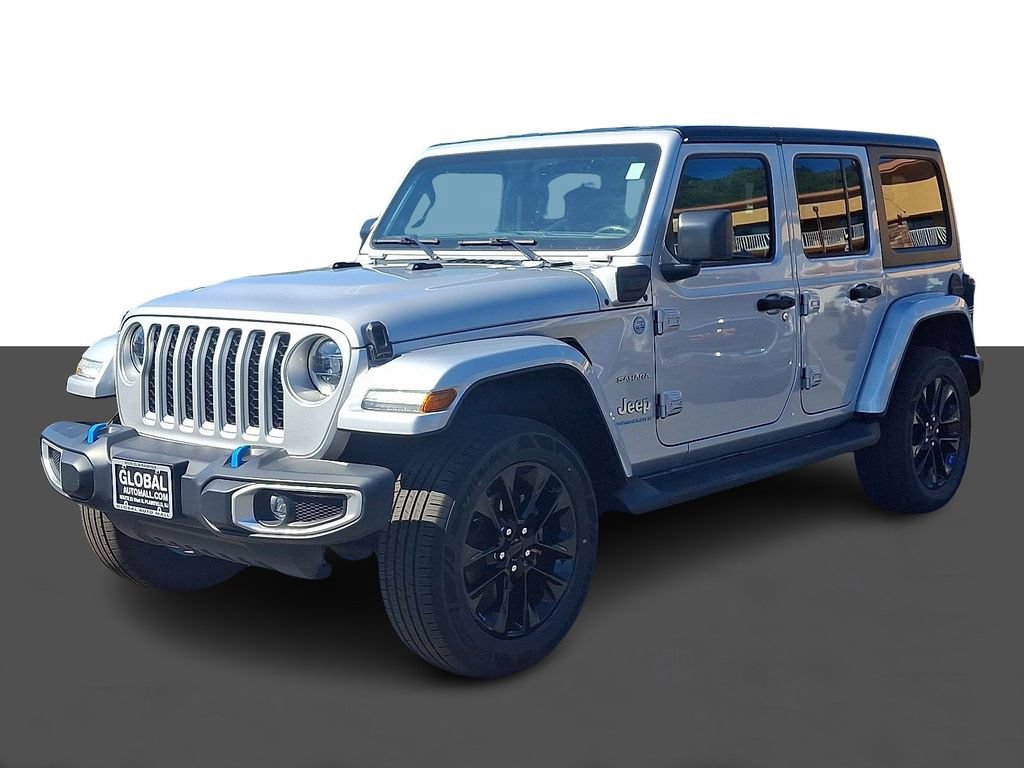 Used 2023 Jeep Wrangler Unlimited Sahara w/ Cold Weather Group AWD/4WD image 3