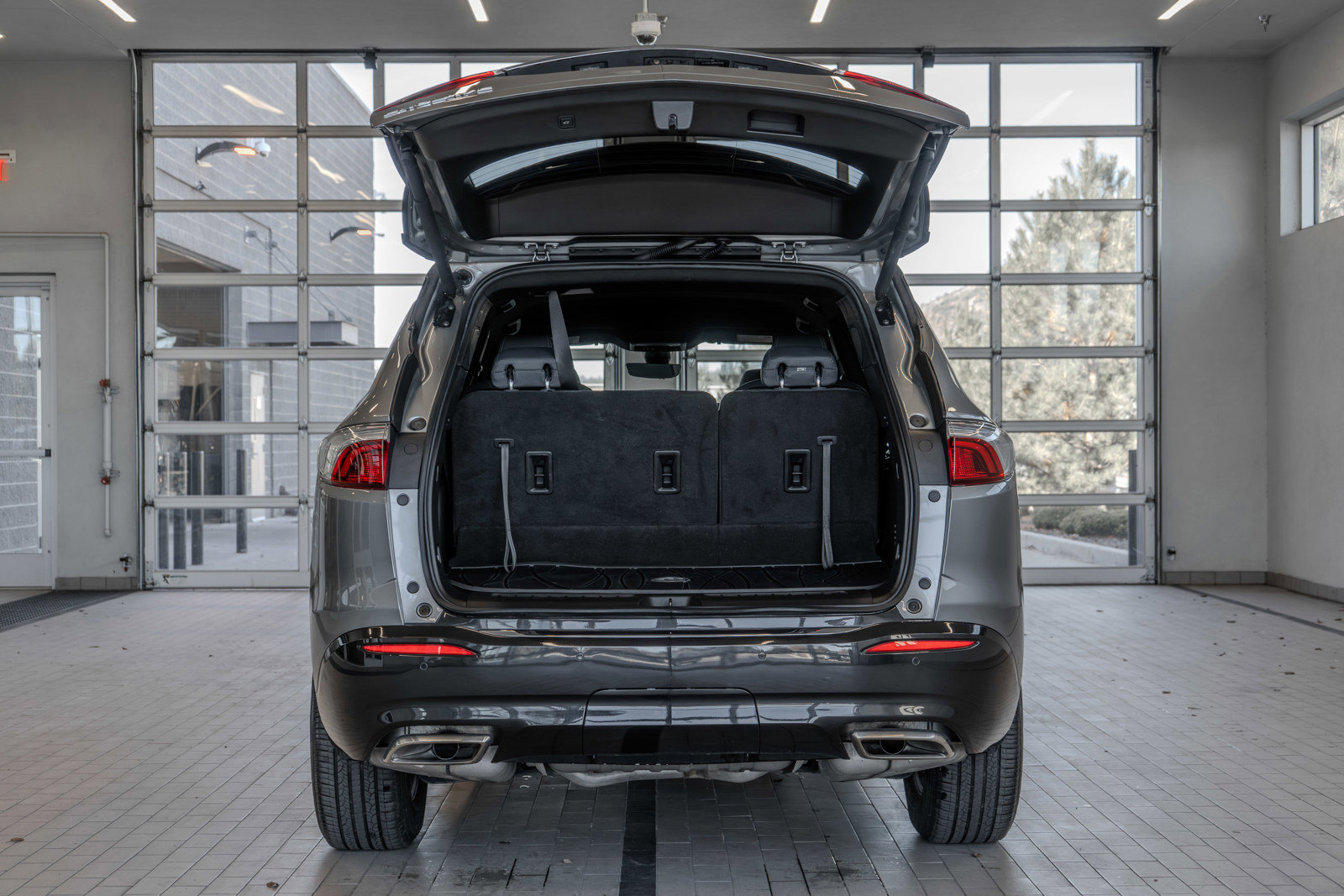 Used 2023 Buick Enclave Premium w/ Trailering Package, 5000 lbs. image 16