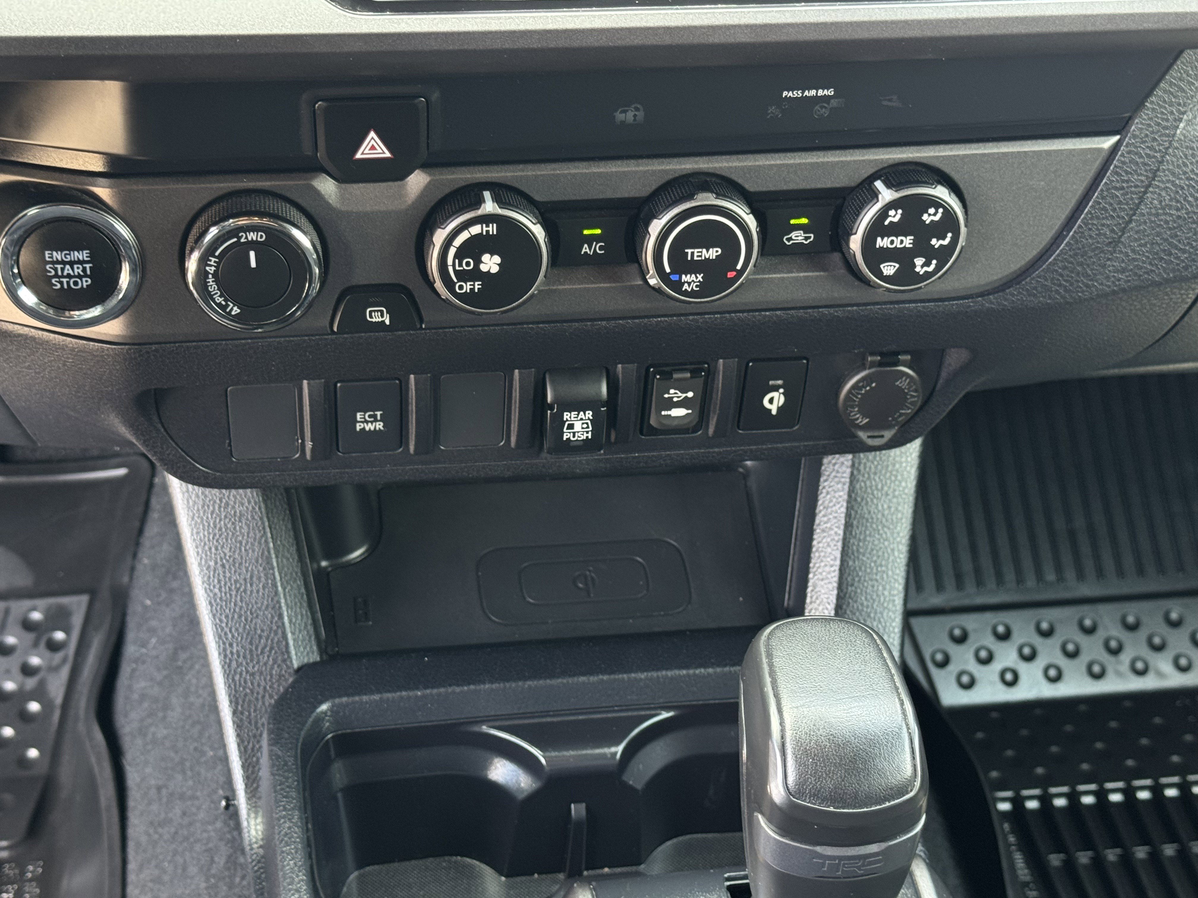 Used 2019 Toyota Tacoma TRD Sport image 20