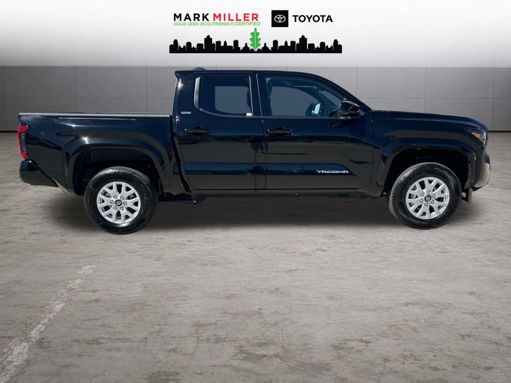 Certified 2025 Toyota Tacoma SR5 AWD/4WD image 7