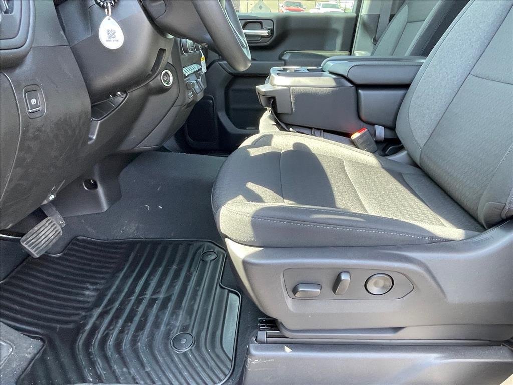 New 2026 Chevrolet Silverado 2500 Custom w/ Custom Value Package AWD/4WD image 20