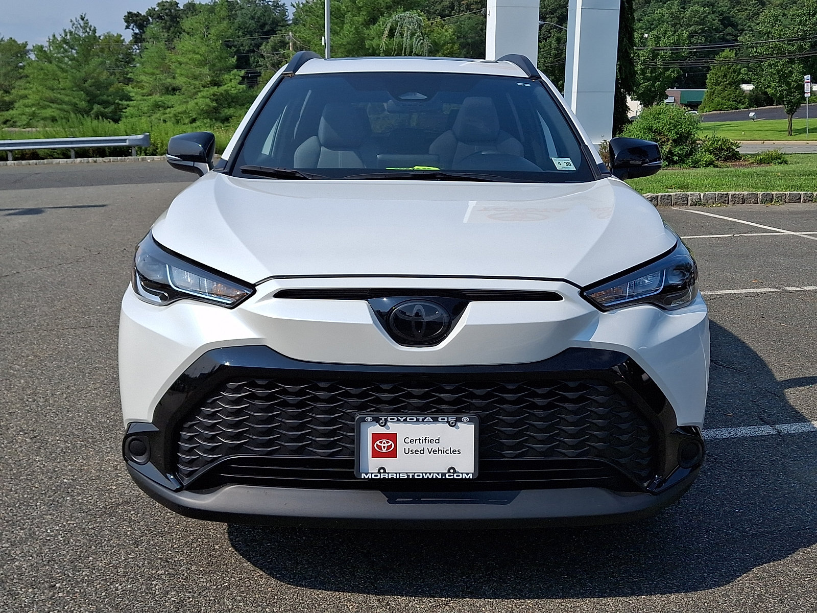 Certified 2025 Toyota Corolla Cross AWD Hybrid w/ Moonroof Package image 2