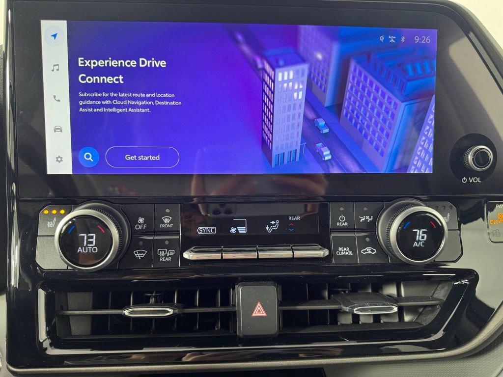 Used 2023 Toyota Highlander XLE AWD/4WD image 19