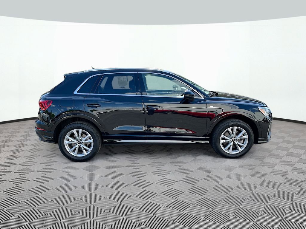 Used 2024 Audi Q3 2.0T Premium Plus AWD/4WD image 4