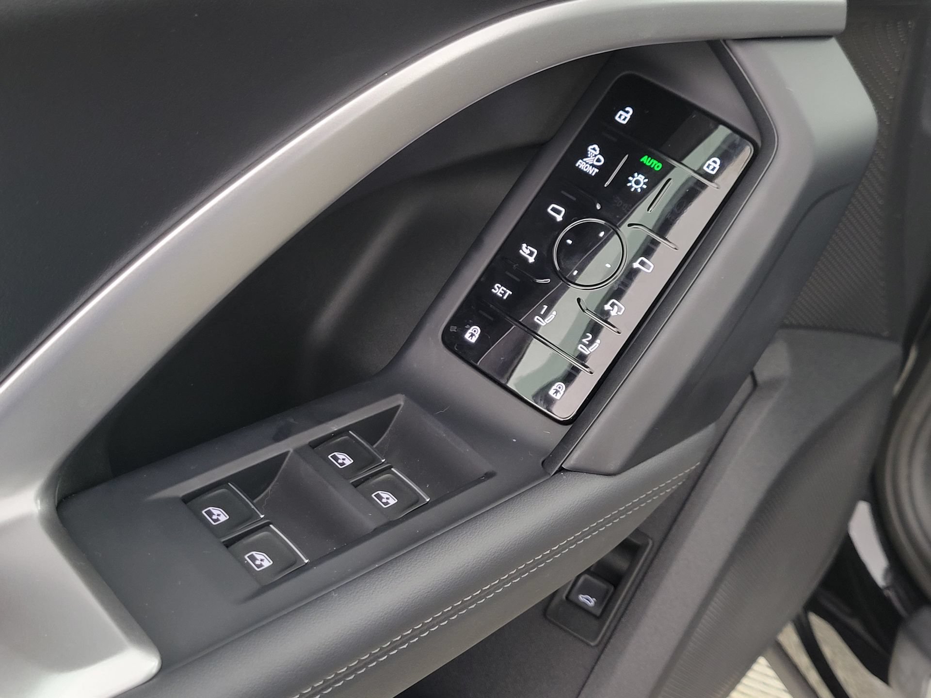 Used 2025 Audi Q5 Premium Plus AWD/4WD image 20