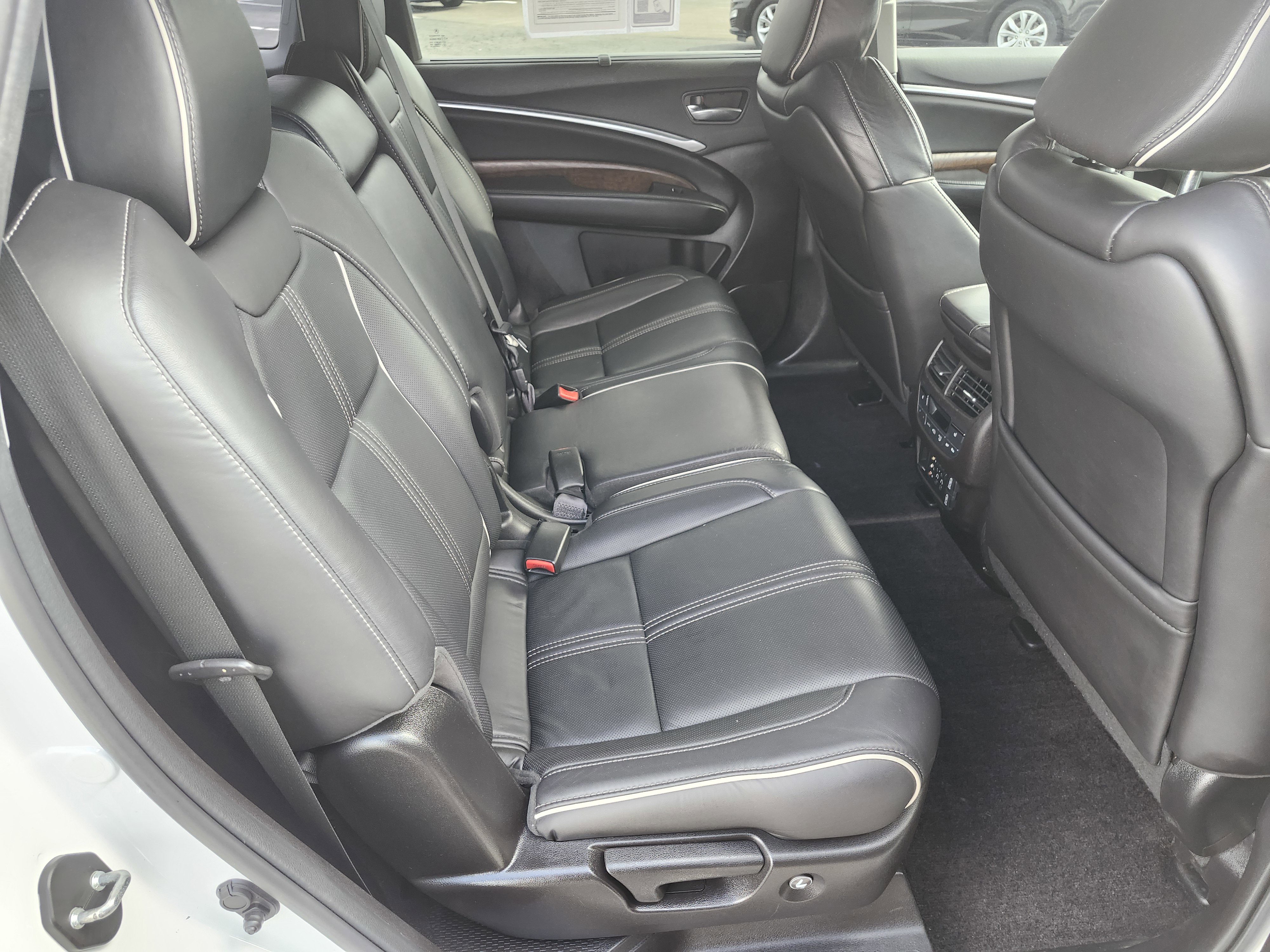 Used 2018 Acura MDX w/ Advance & Entertainment image 23