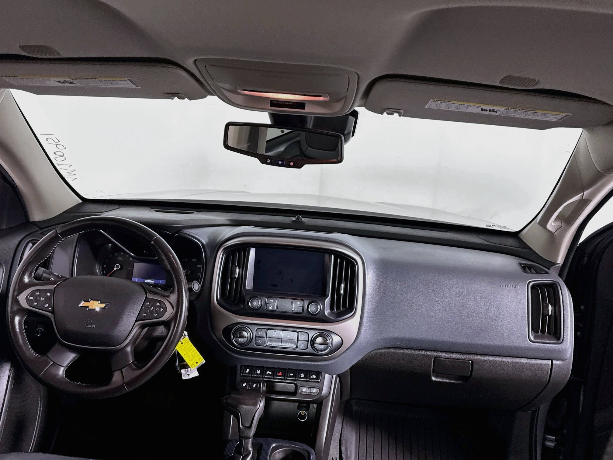 Used 2021 Chevrolet Colorado Z71 w/ Safety Package AWD/4WD image 2