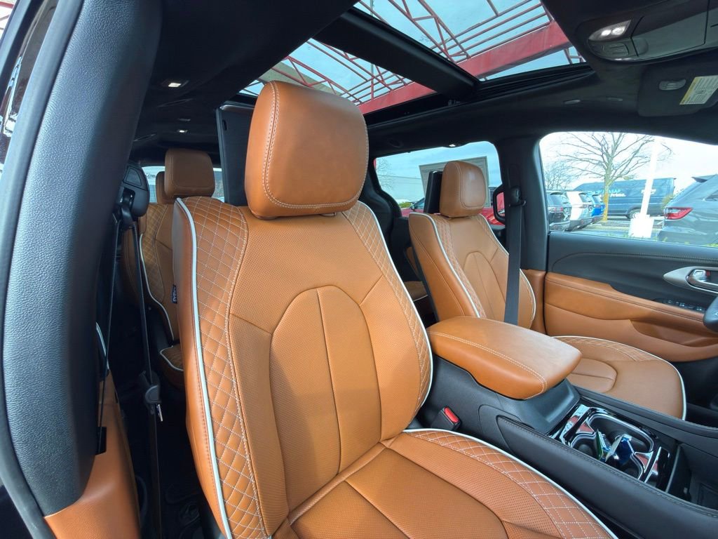 New 2026 Chrysler Pacifica Pinnacle image 56