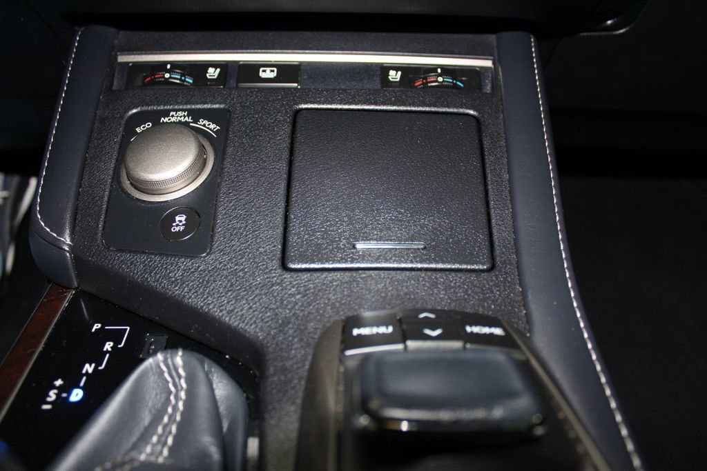 Used 2016 Lexus ES 350 w/ Luxury Package w/Wood Trim image 13