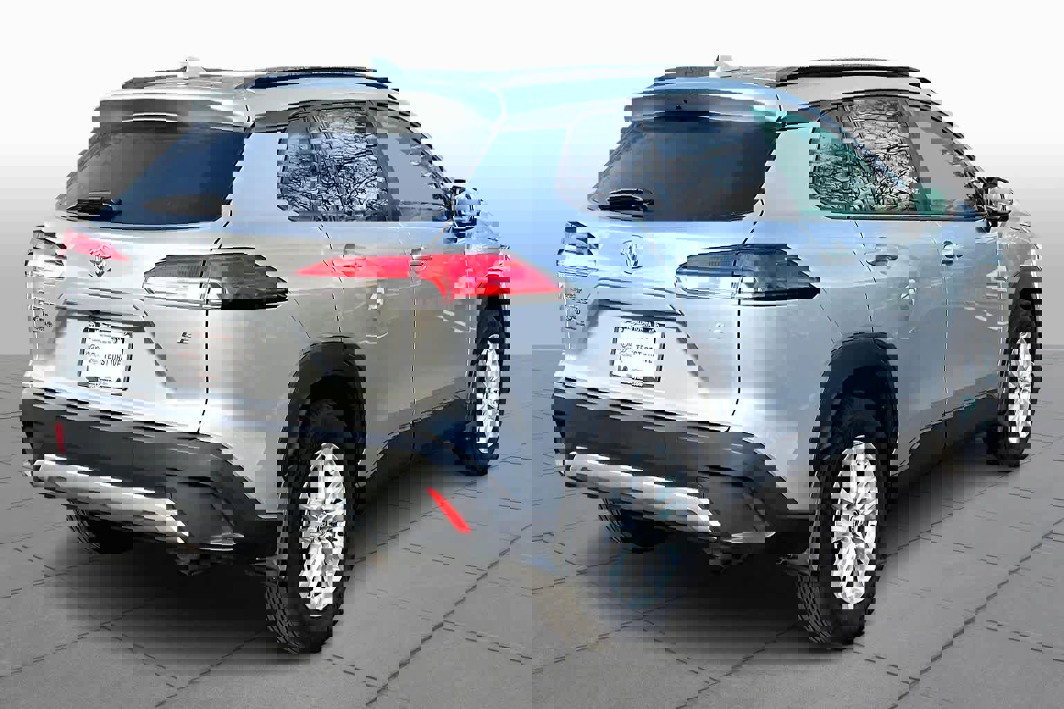 Certified 2024 Toyota Corolla Cross LE w/ Moonroof Package image 13