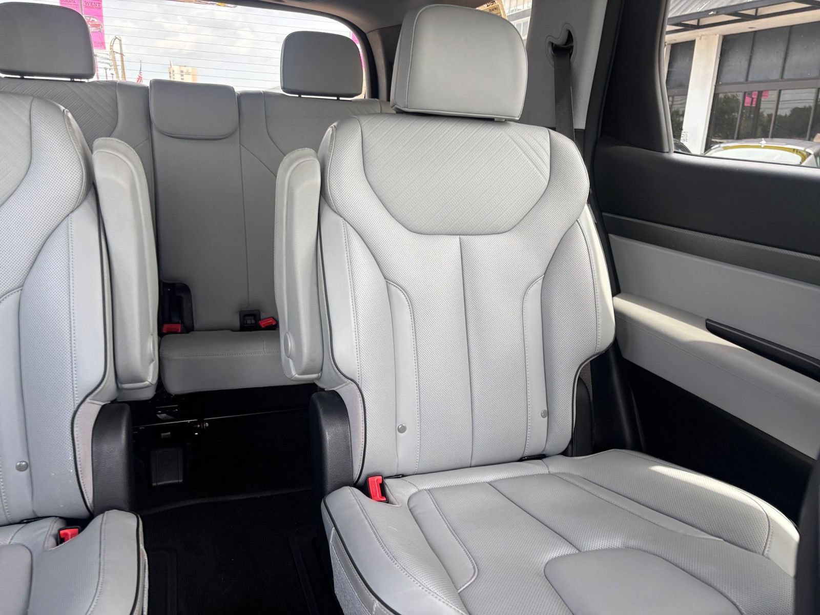 Used 2024 Hyundai Palisade SEL FWD image 36