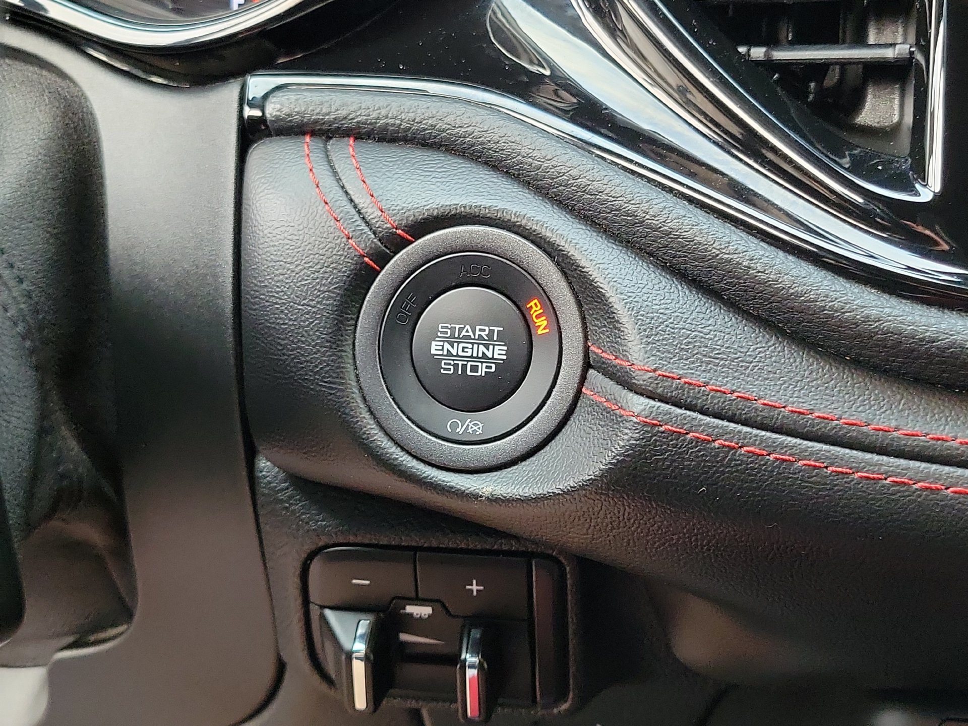 Used 2024 Dodge Durango GT AWD/4WD image 17