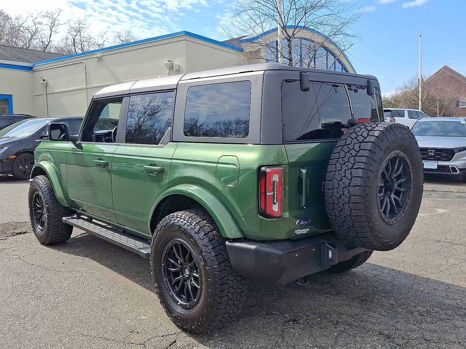 Used 2023 Ford Bronco Outer Banks image 9