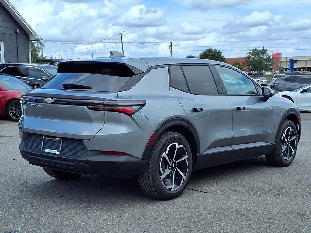 Used 2025 Chevrolet Equinox EV LT w/ Comfort Package AWD/4WD image 7