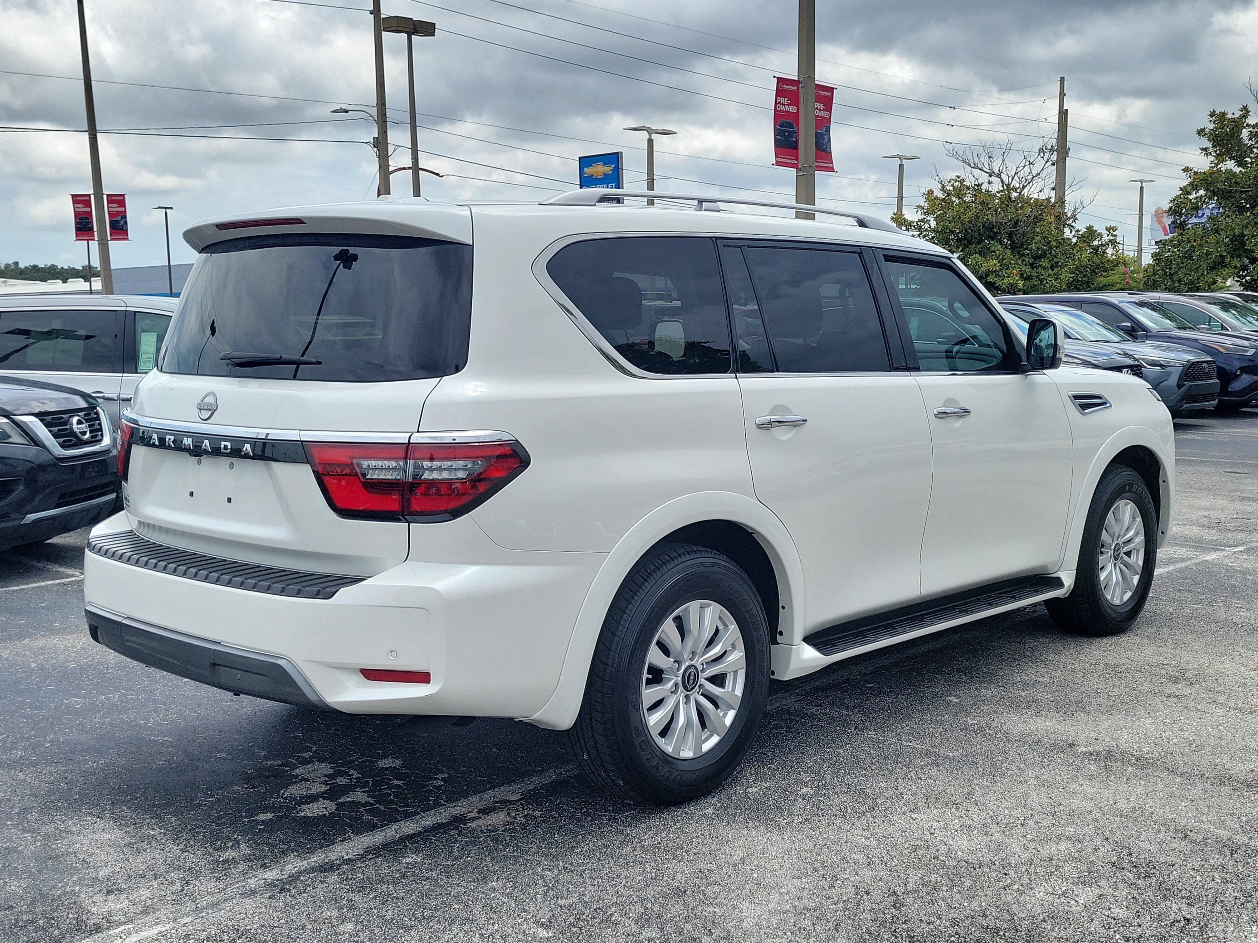 Certified 2024 Nissan Armada SV w/ Cargo Package RWD image 4