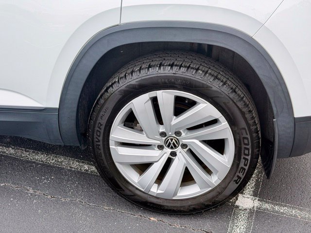 Used 2020 Volkswagen Atlas Cross Sport SE w/ Panoramic Sunroof Package FWD image 31