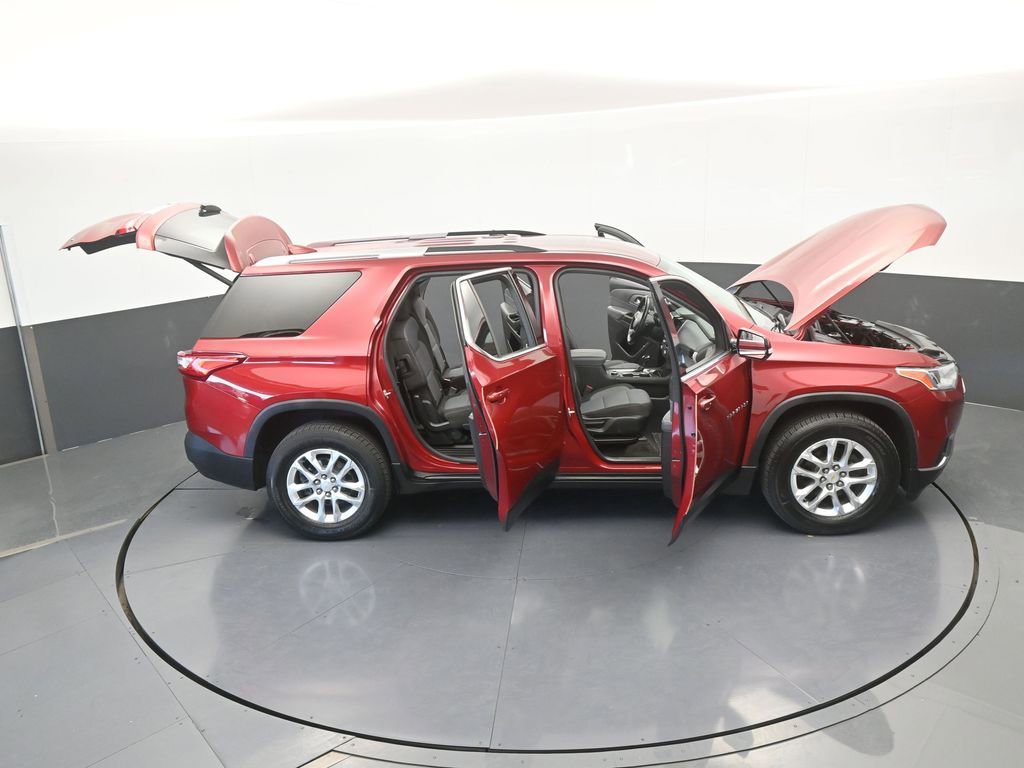 Used 2018 Chevrolet Traverse LT image 69
