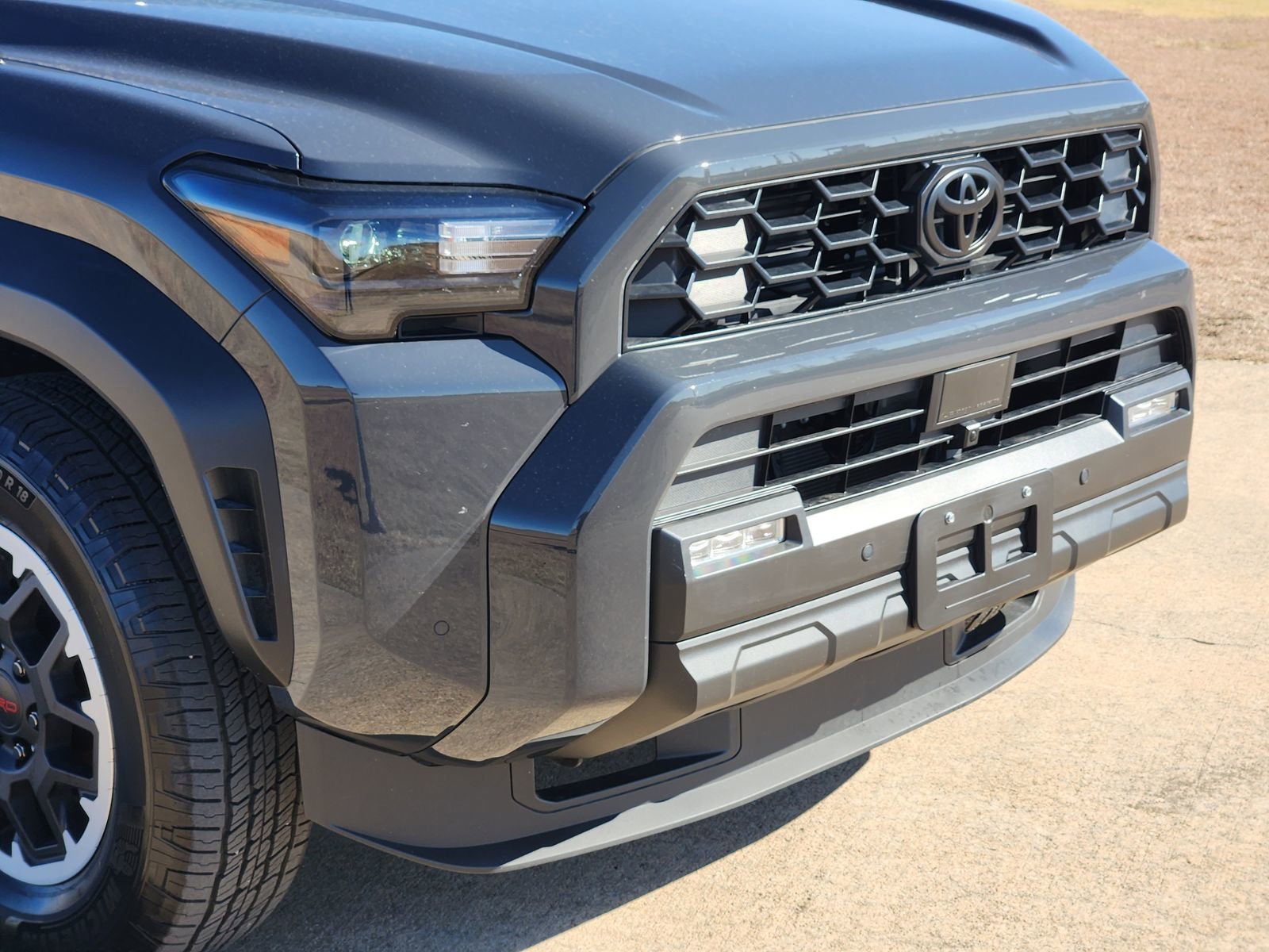 Used 2025 Toyota 4Runner TRD Off-Road image 12