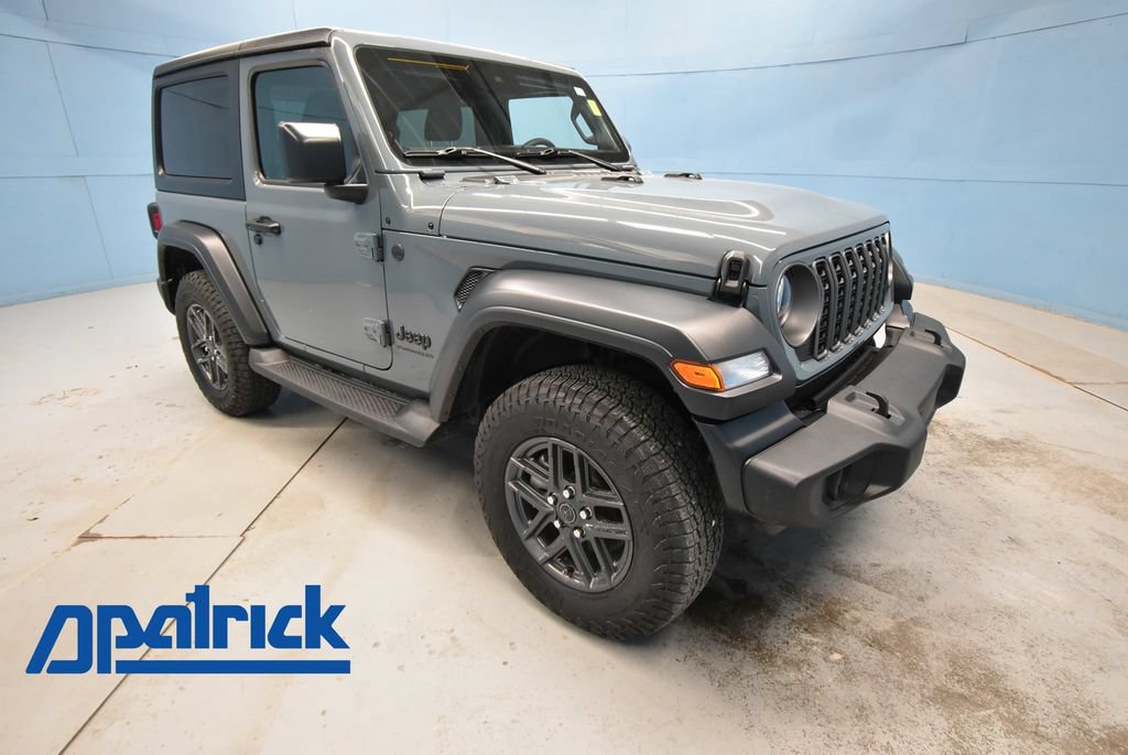 Used 2025 Jeep Wrangler Sport AWD/4WD image 1