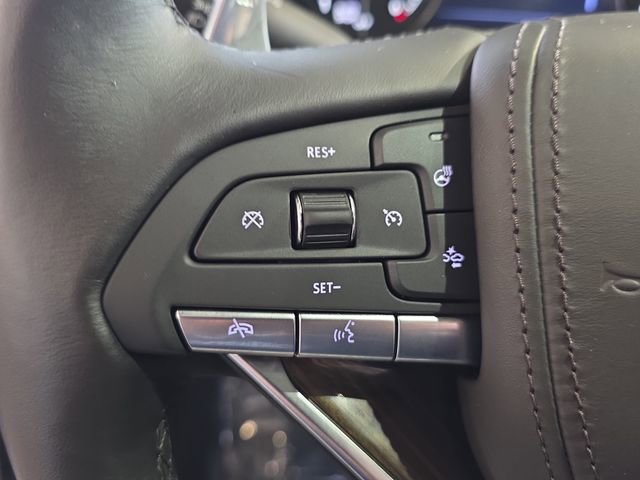 Certified 2024 Cadillac XT6 Sport w/ Platinum Package image 19