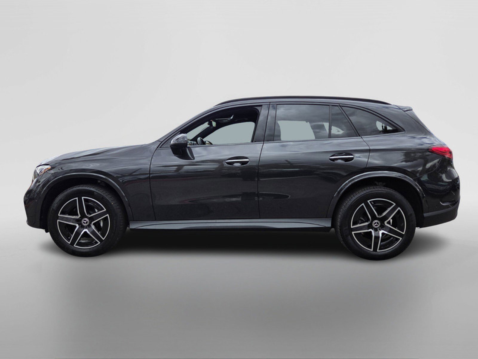 Certified 2026 Mercedes-Benz GLC 300 image 2