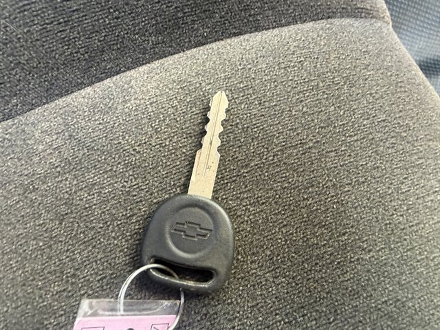 Used 2006 Chevrolet Silverado 1500 W/T image 32