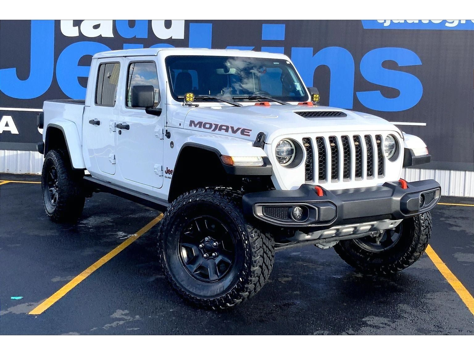 Used 2021 Jeep Gladiator Mojave AWD/4WD image 2