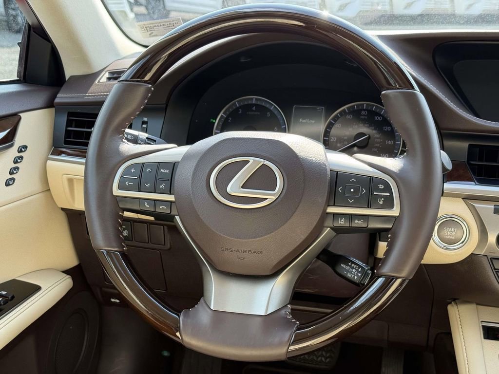 Used 2018 Lexus ES 350 w/ Luxury Package w/Wood Trim FWD image 9