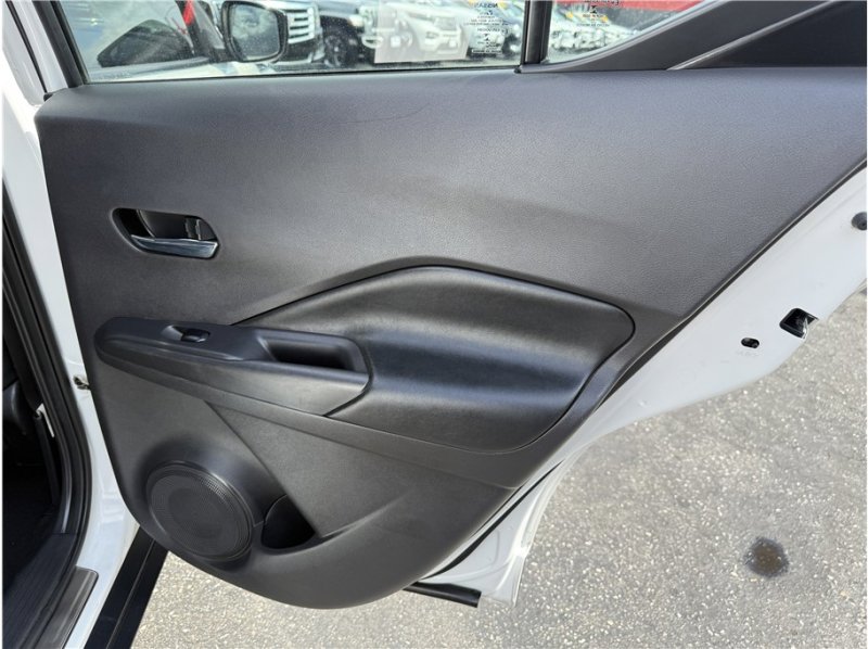 Used 2020 Nissan Kicks SR w/ SR Premium Package image 26