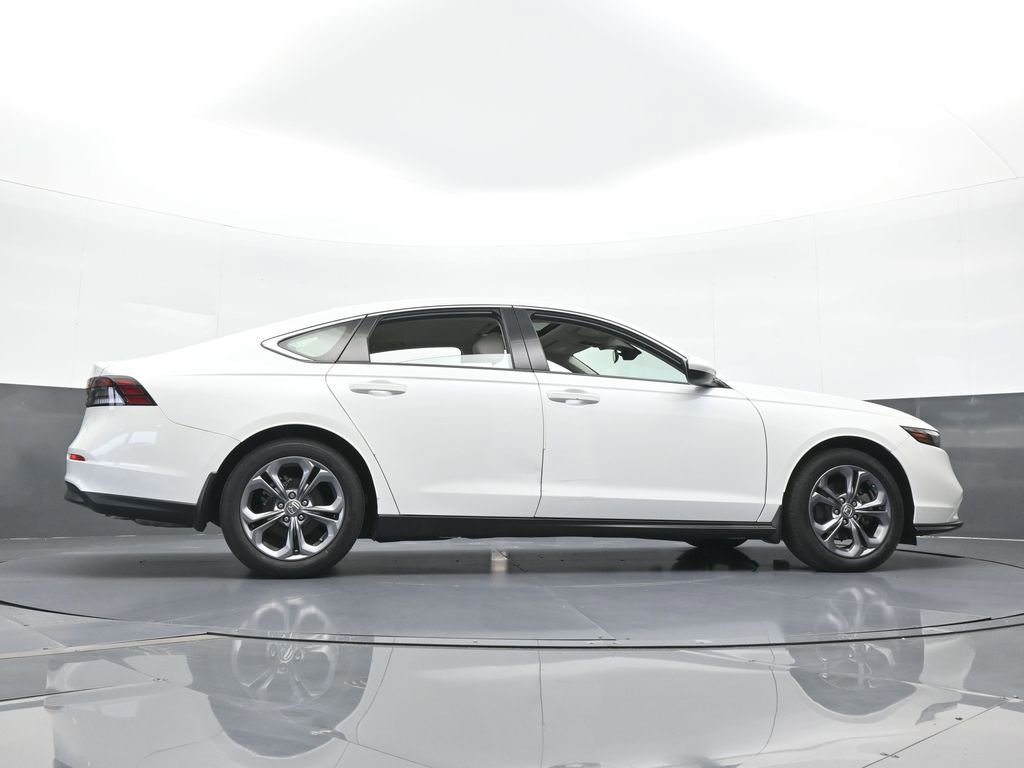 Used 2023 Honda Accord EX image 62