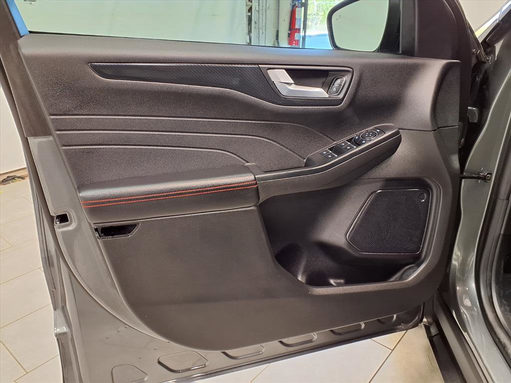 Used 2023 Ford Escape ST-Line w/ Equipment Group 301A image 25