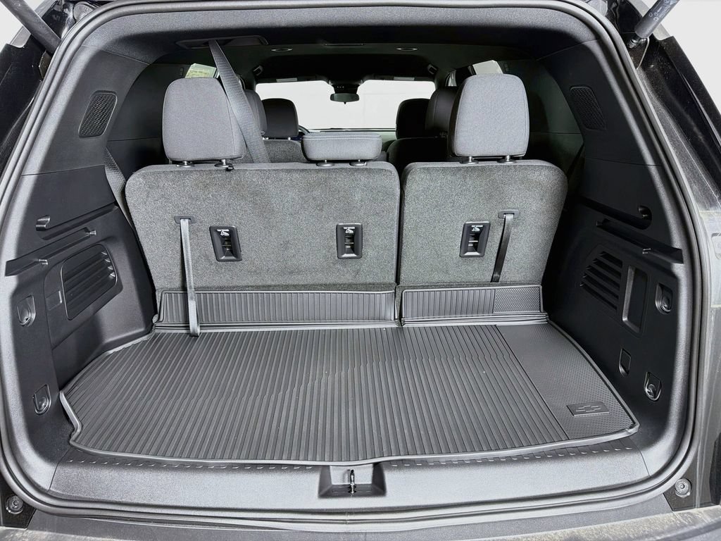 New 2026 Chevrolet Traverse LT w/ LPO, Floor Liner Package AWD/4WD image 26