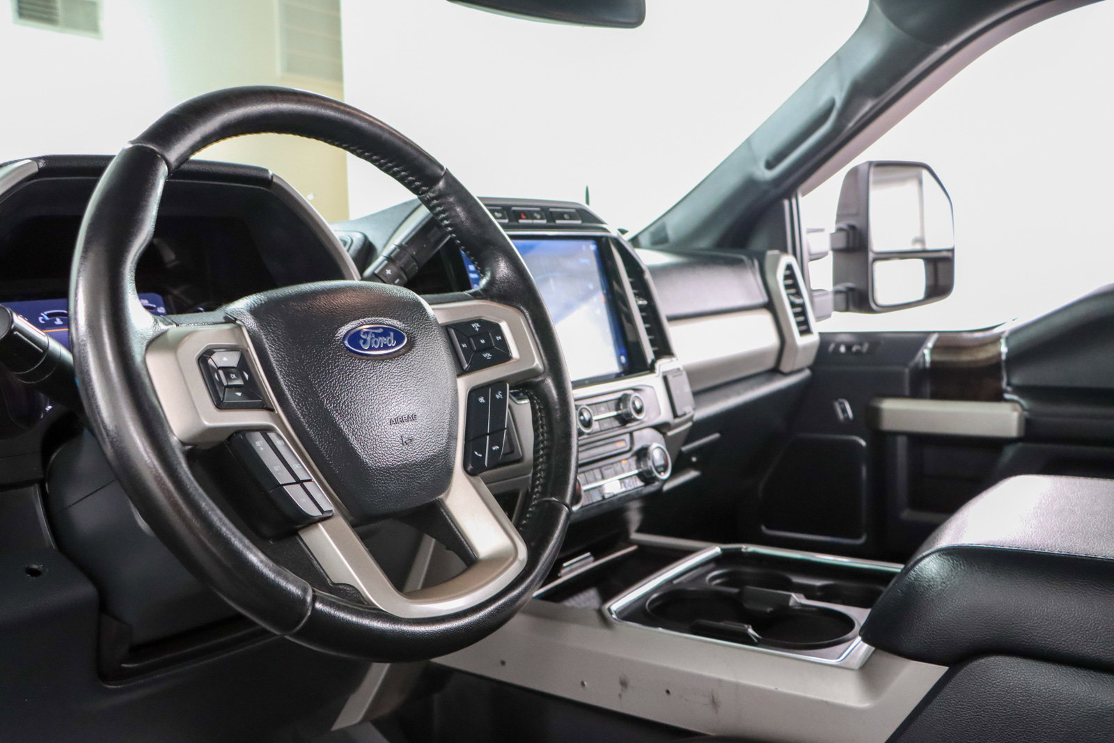 Used 2022 Ford F250 Lariat w/ Lariat Ultimate Package image 24