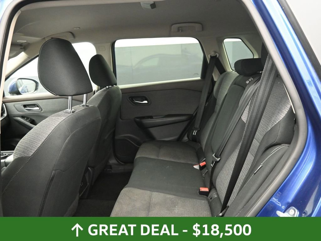 Used 2023 Nissan Rogue SV image 29