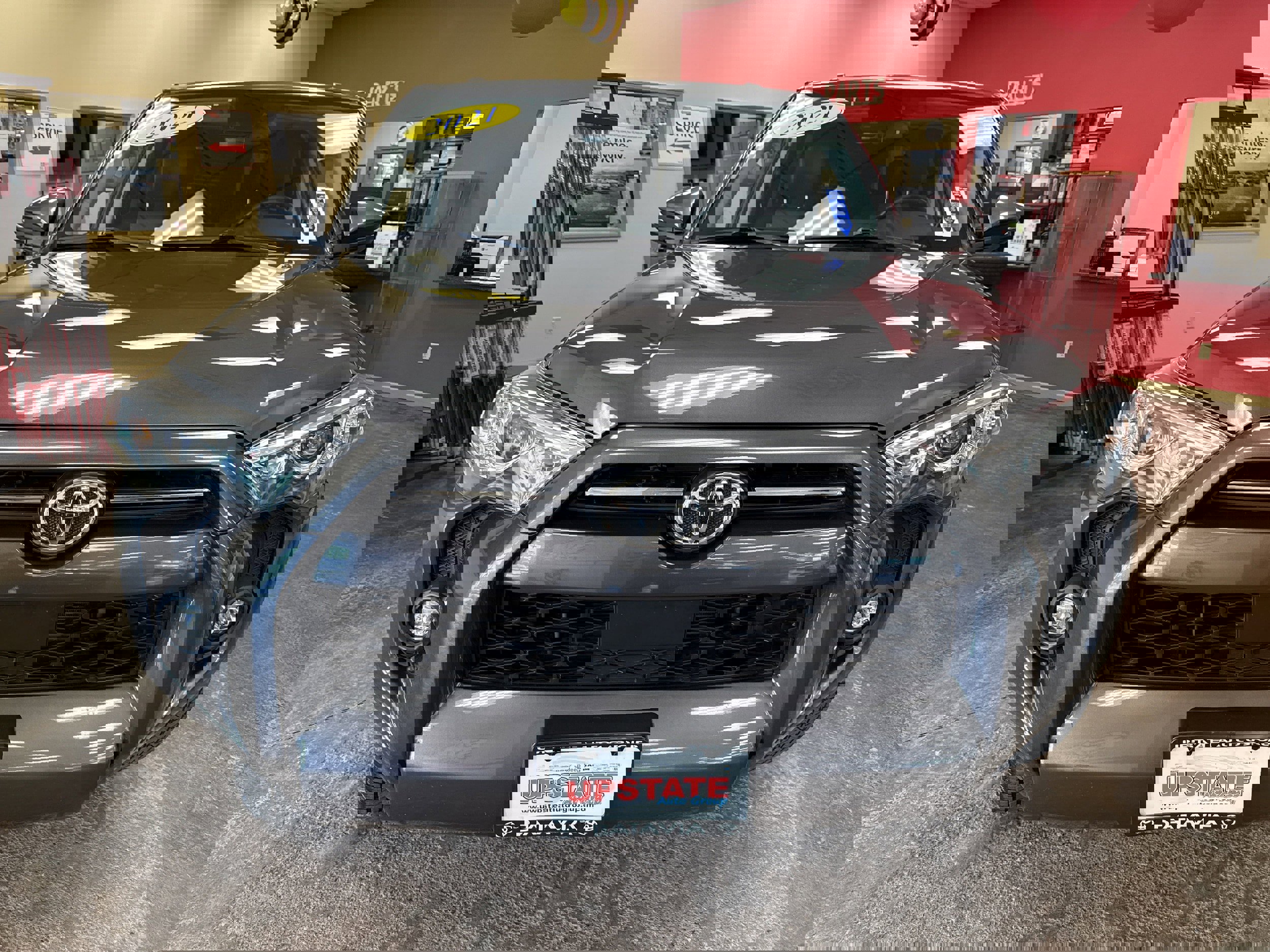 Used 2021 Toyota 4Runner SR5 Premium w/ Moonroof Package image 2