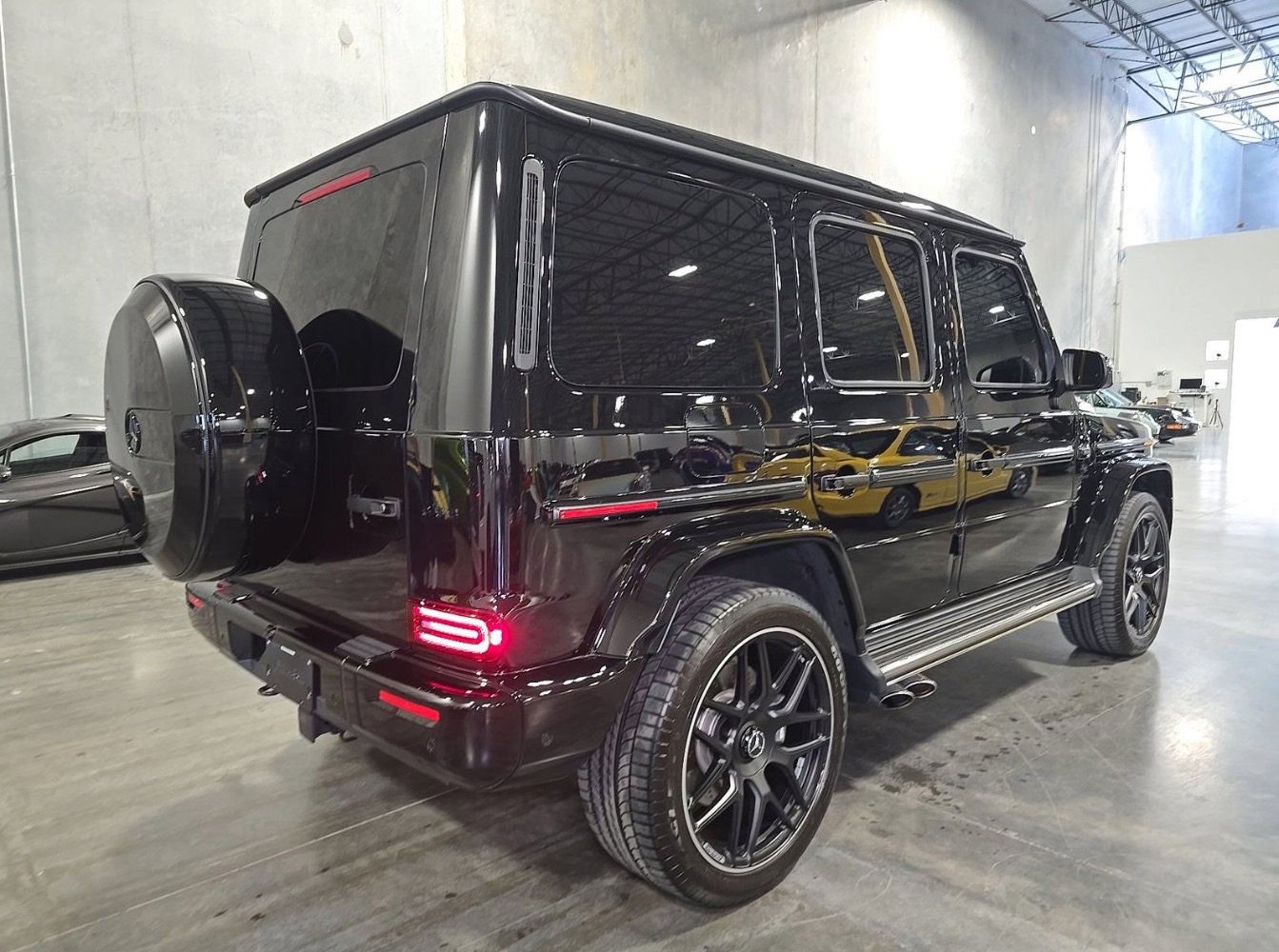 Used 2025 Mercedes-Benz G 63 AMG 4MATIC image 4