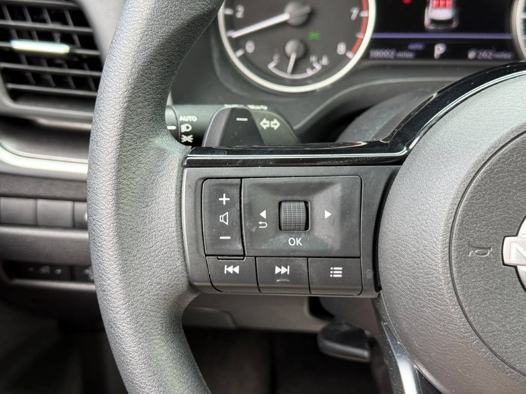Used 2023 Nissan Rogue SV AWD/4WD image 29