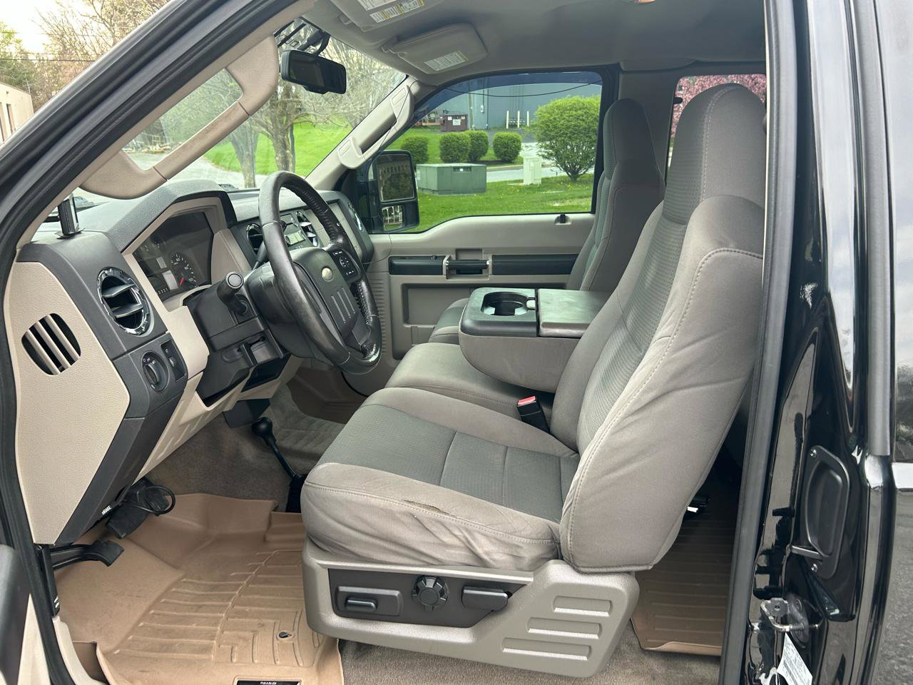 Used 2010 Ford F350 XLT image 11