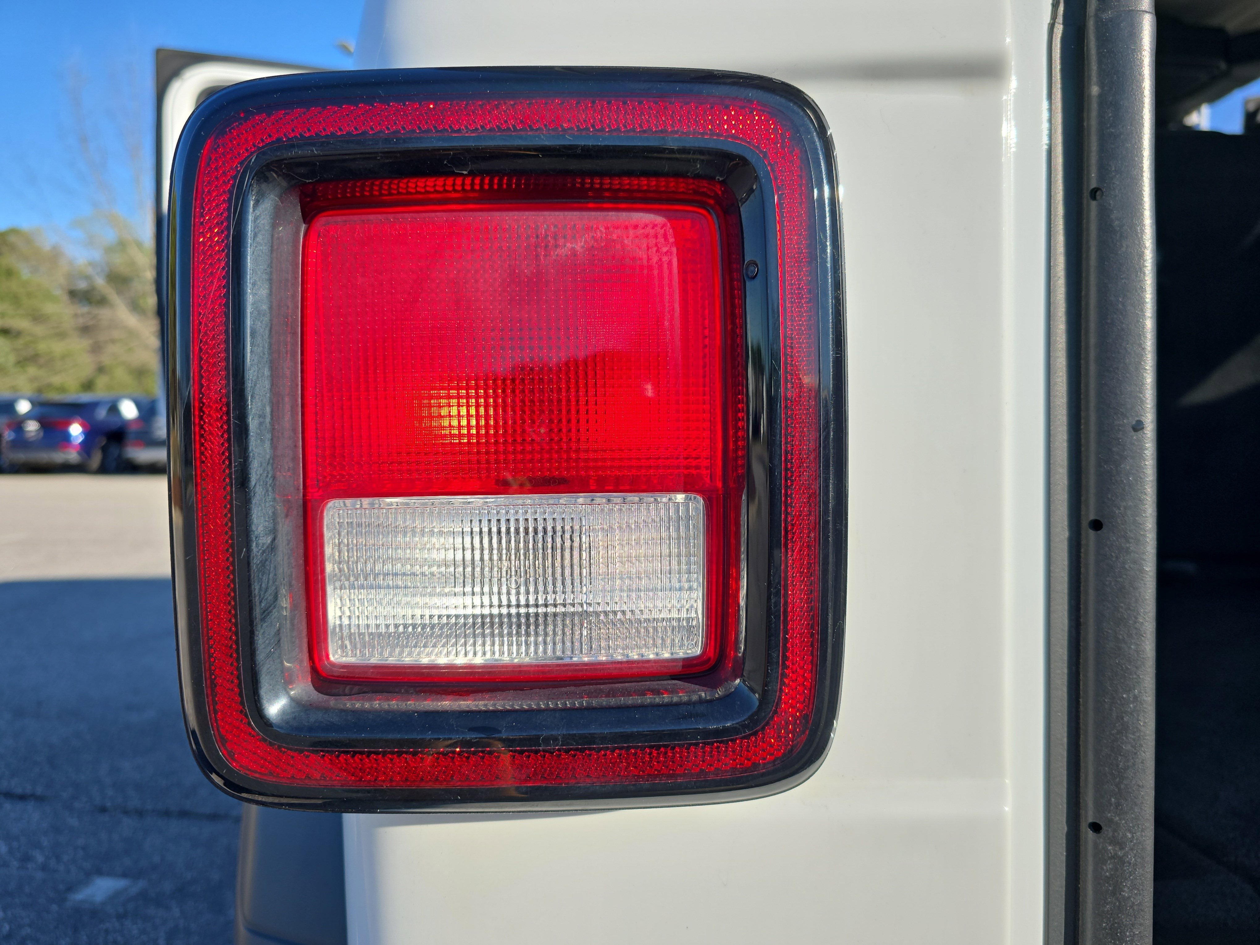 Used 2021 Jeep Wrangler Unlimited Willys image 32