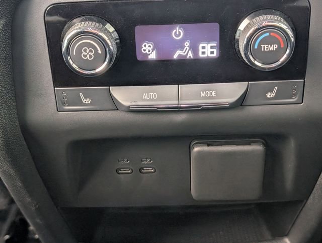 Used 2024 Chevrolet Traverse RS image 26