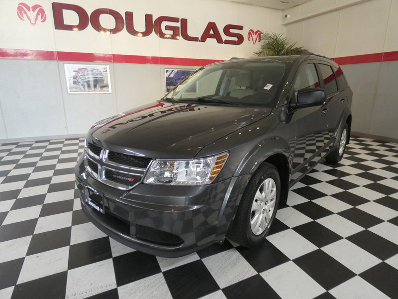 Used 2018 Dodge Journey SE w/ Connectivity Group