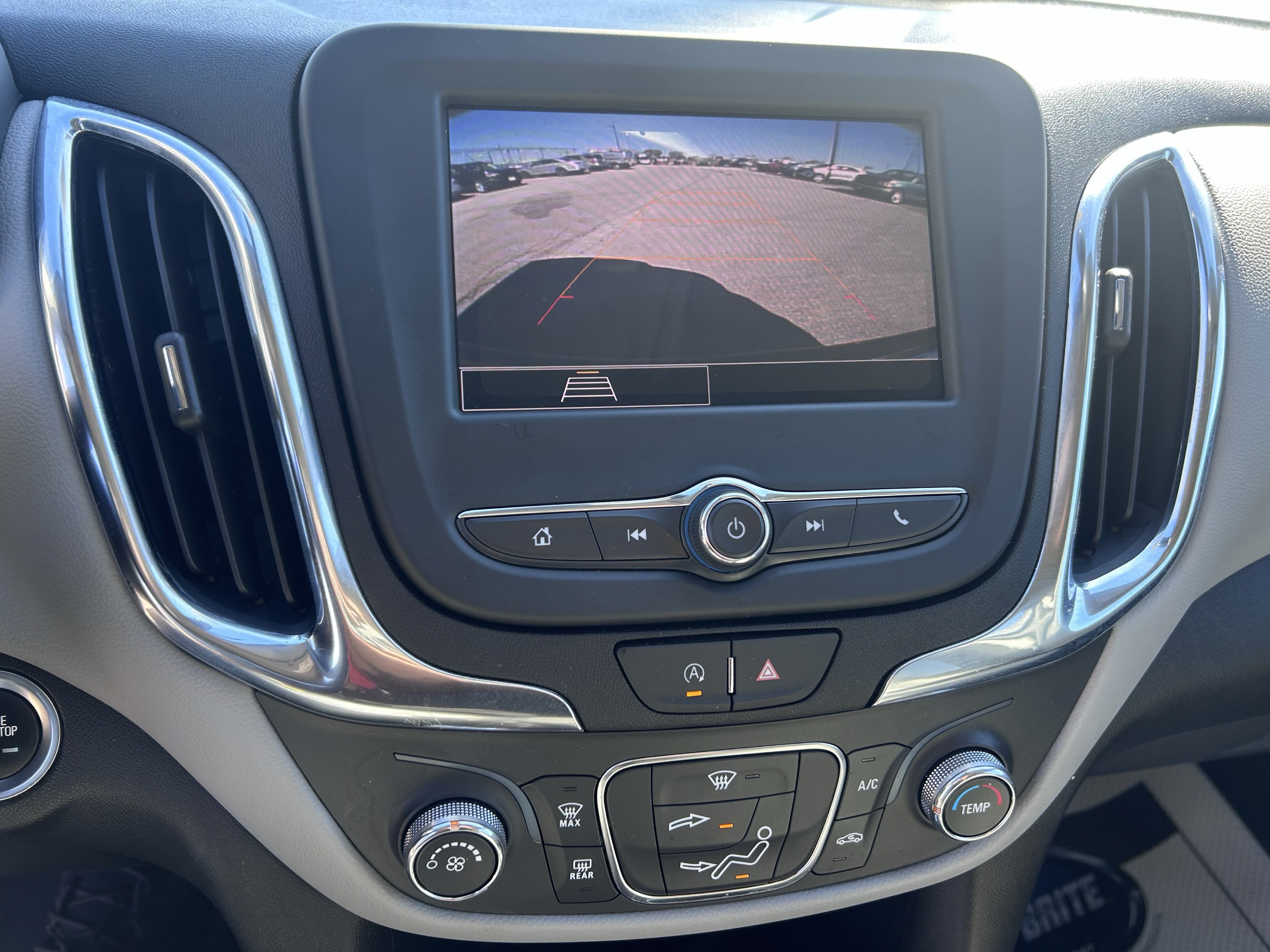 Used 2024 Chevrolet Equinox LS w/ LS Convenience Package AWD/4WD image 18
