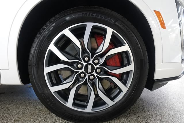 Used 2024 Cadillac XT6 Sport w/ LPO, Floor Liner Package AWD/4WD image 31
