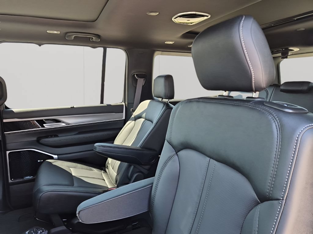 New 2026 Jeep Grand Wagoneer Limited AWD/4WD image 20
