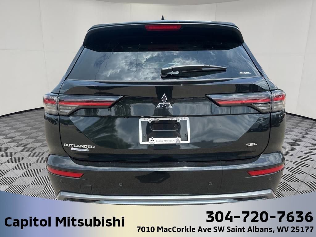 New 2025 Mitsubishi Outlander SEL image 8