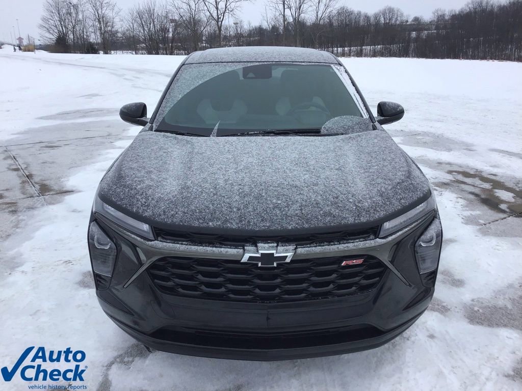 Used 2024 Chevrolet Trax RS w/ Driver Confidence Package image 11