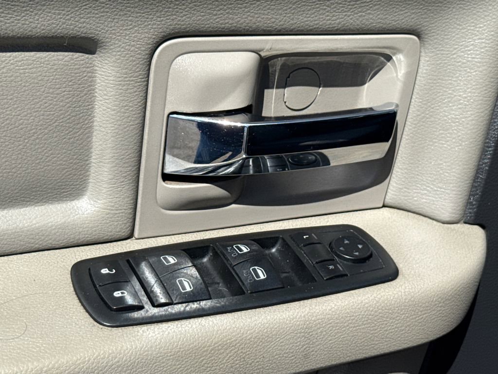 Used 2011 RAM 1500 Classic SLT image 20