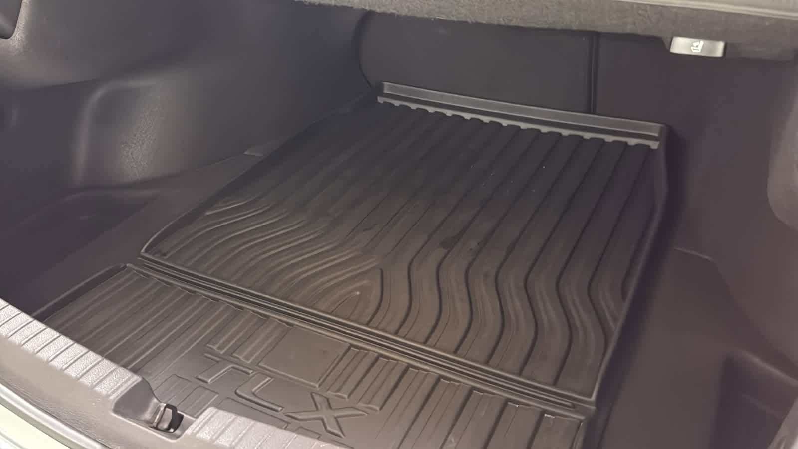 Used 2015 Acura TLX V6 w/ Technology Package image 31