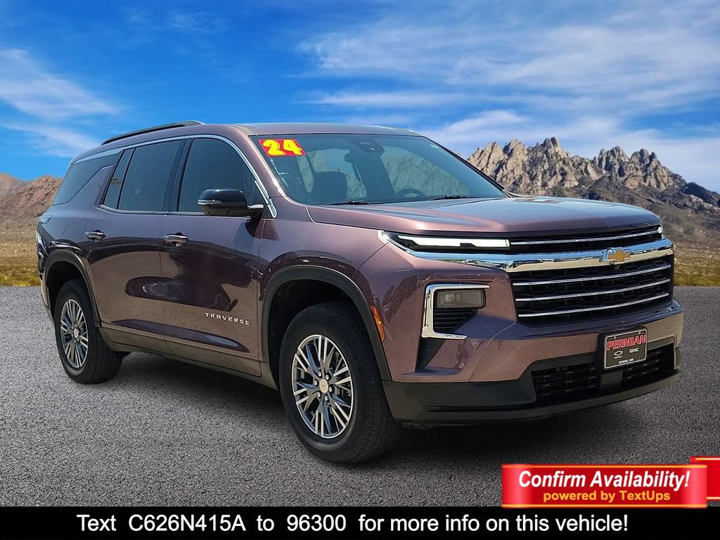 Used 2024 Chevrolet Traverse LT